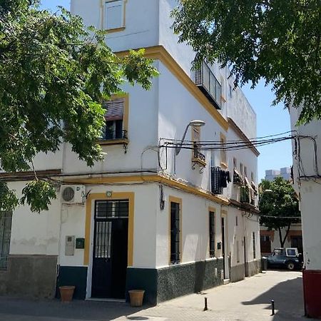 Apartamentos Triana - Aloha Sevilla מראה חיצוני תמונה