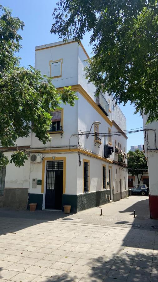 Apartamentos Triana - Aloha Sevilla מראה חיצוני תמונה
